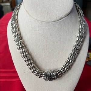 Elegant Silver Necklace